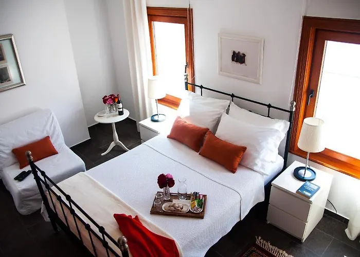 Hotel Aika Alaybey 3*